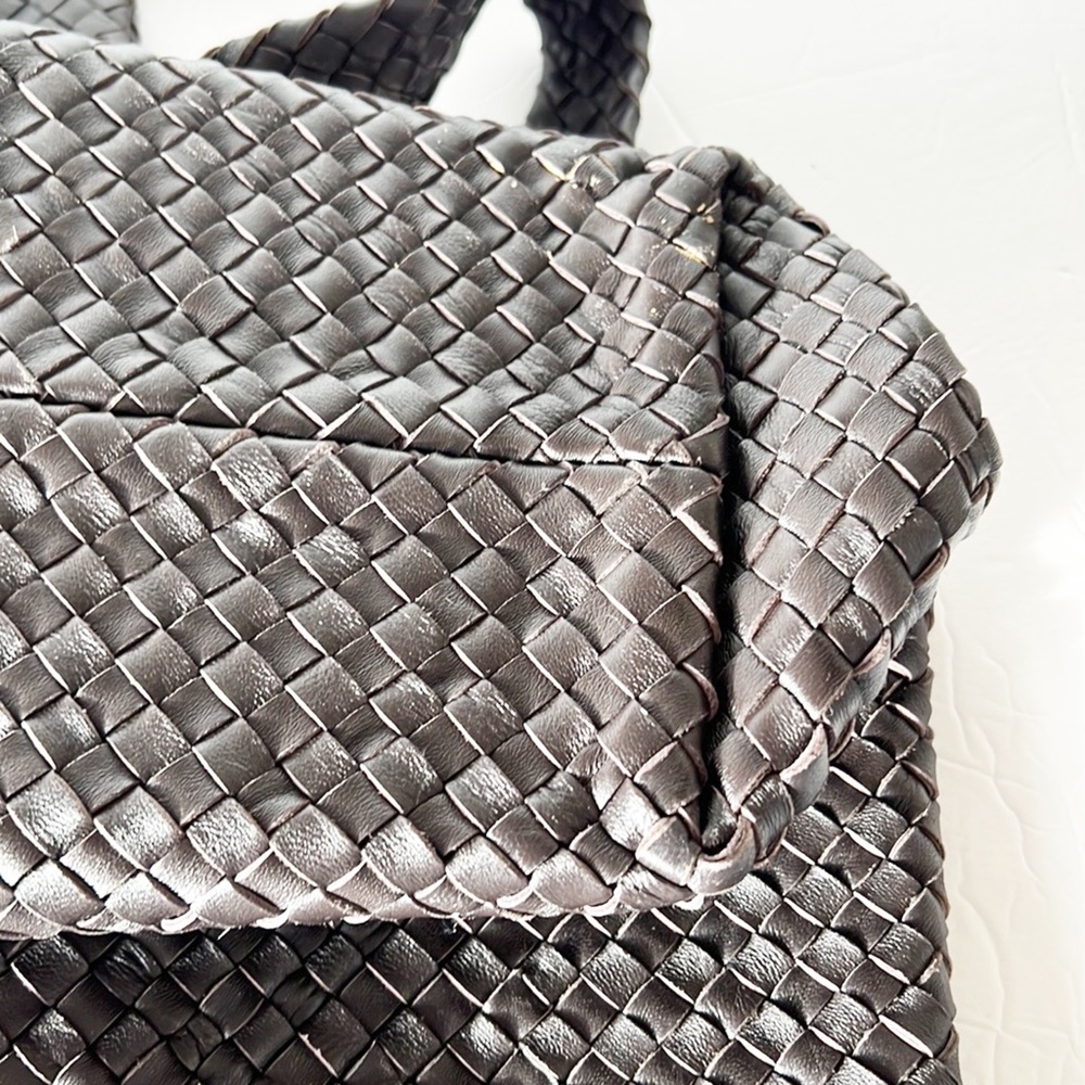 Ultra Soft Genuine Leather Large Tote - Picture 13 of 16